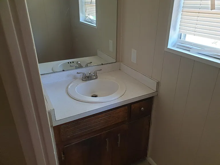1700 Haley St #A — Photo 5