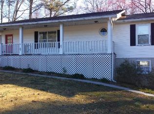 623 Deer Trl NW, Dalton, GA 30721