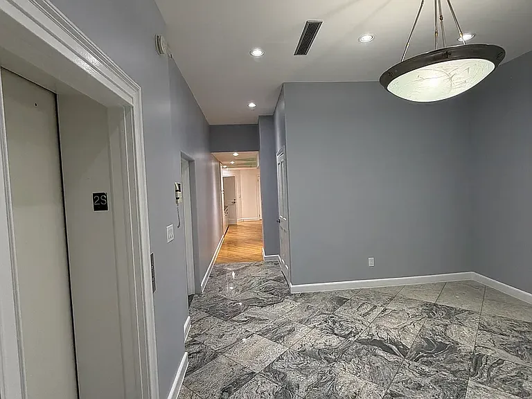 384 3rd Ave #2 — Photo 1