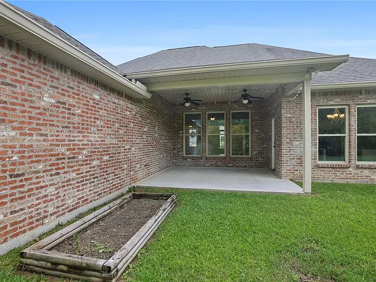 8929 Greenleaves Dr — Photo 25