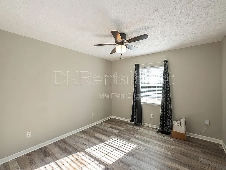 2874 Blount St — Photo 20