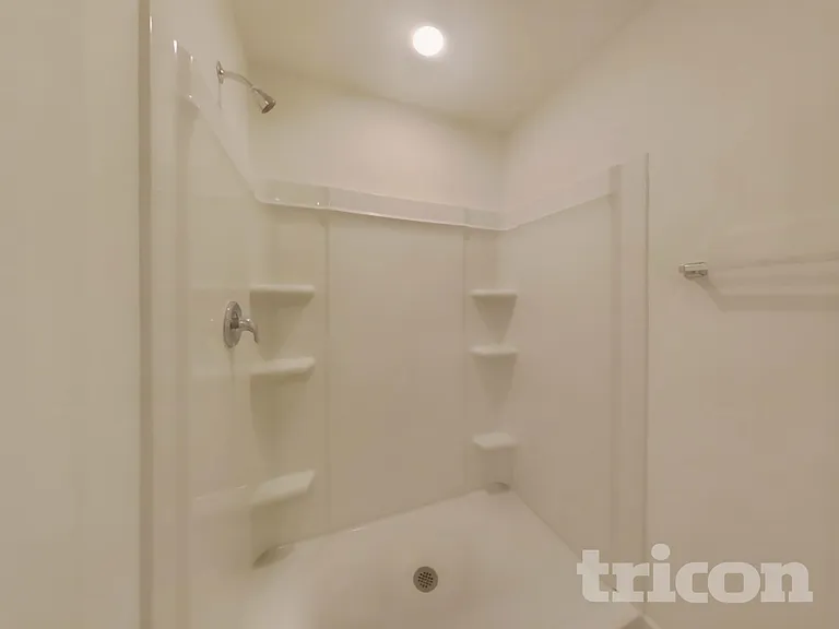 3017 Fantasy Terrace Dr — Photo 8