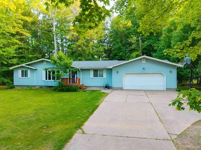 8 Sundance Ln, Marquette, MI, 49855