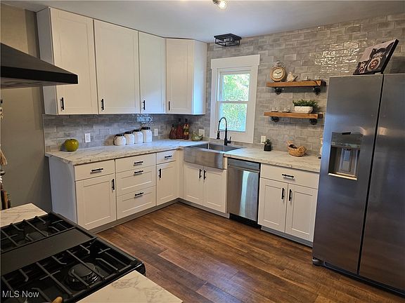 2nd image of 3507 Klusner Ave