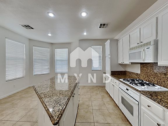 4th image of 2423 Brunswick Bay St
