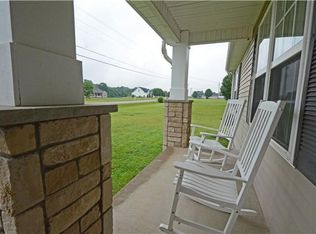 3855 Midland Trl, Bell Buckle, TN 37020