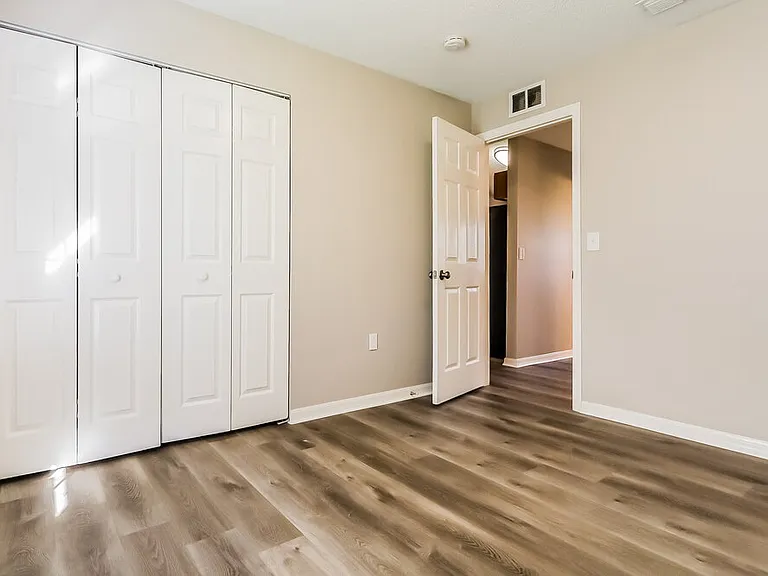 11730 Lynn Brook Cir — Photo 14