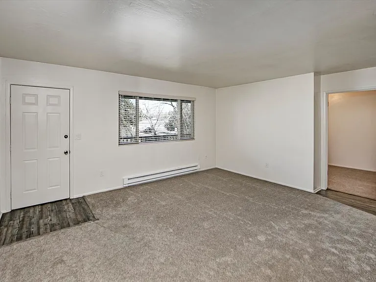 425 S Alarcon St #3 — Photo 3