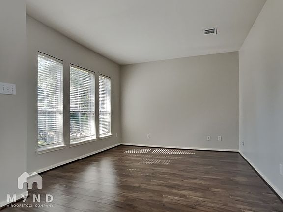 5th image of 3303 Sage Terrace Ln