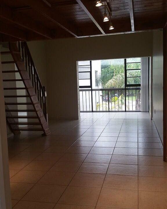 2nd image of 9439 Fontainebleau Blvd