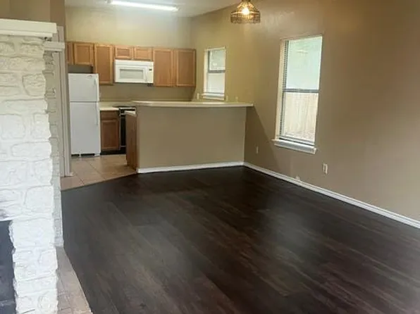 2140 Pearl St APT 107, Nacogdoches, TX 75965