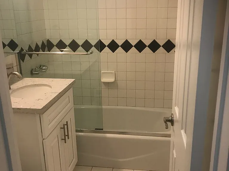 85 N Craig Ave — Photo 17