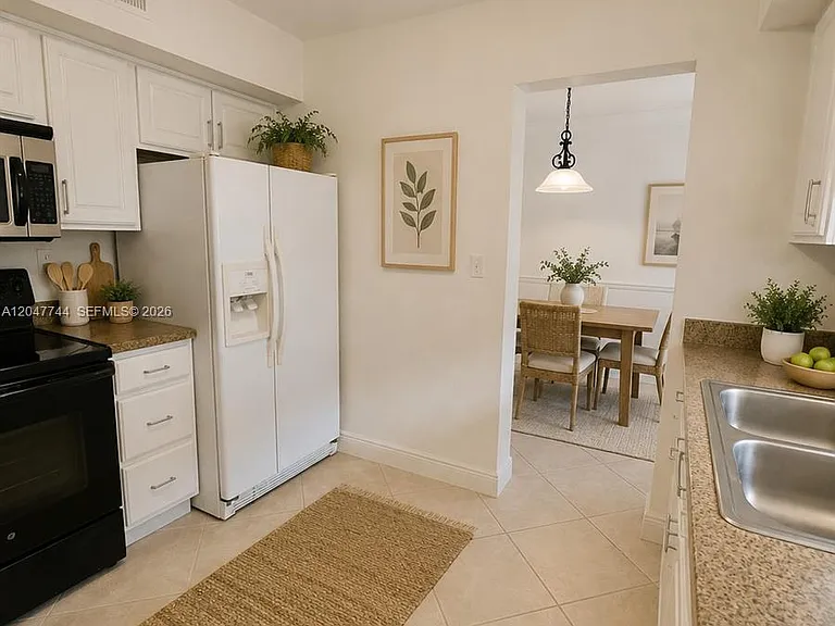 8601 SW 94th St #105W — Photo 13