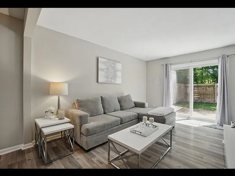5009 Ashforth Ct — Photo 8