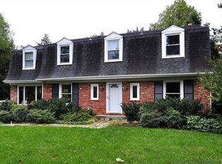 11733 Gainsborough Rd, Potomac, MD 20854