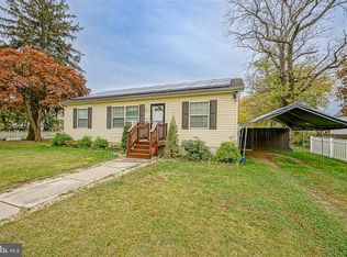 132 W Jefferson St, Paulsboro, NJ 08066