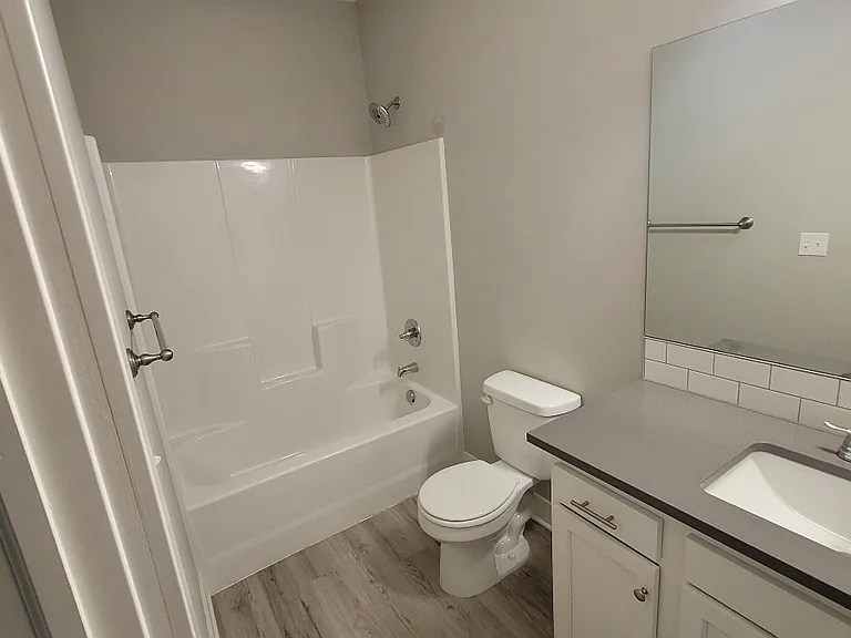 225 S Abilene Ave — Photo 3