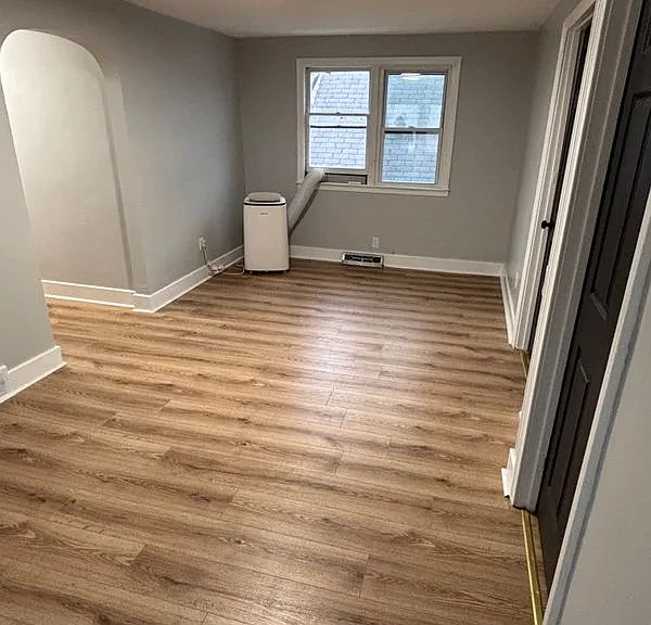 8 Wagner Ave #2 — Photo 2