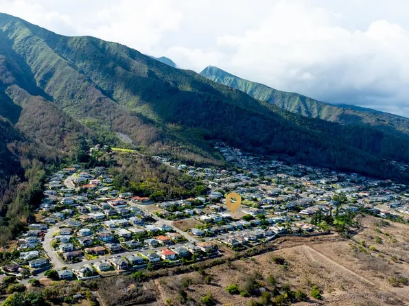 681 Noweo Pl, Wailuku, HI 96793