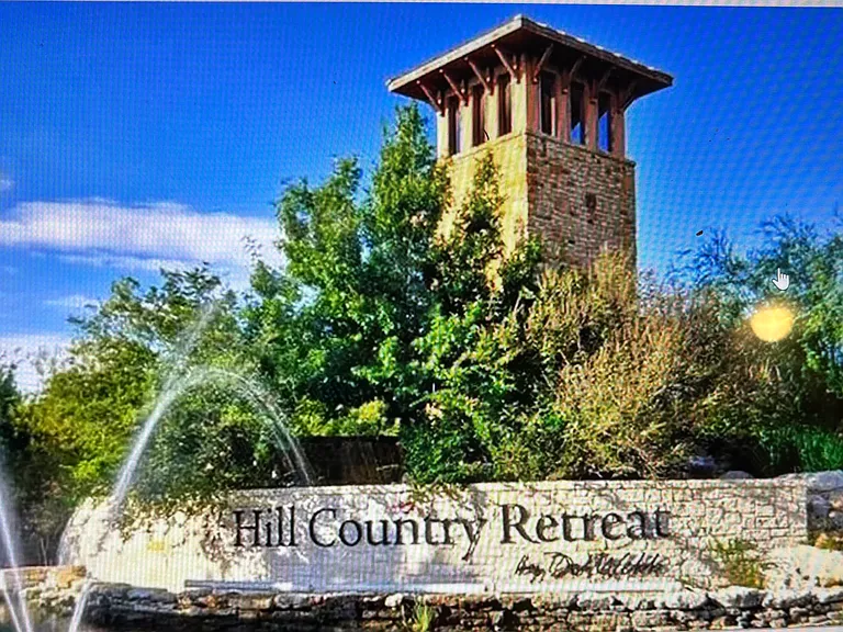 Entrance to Hill Country Retreat Community