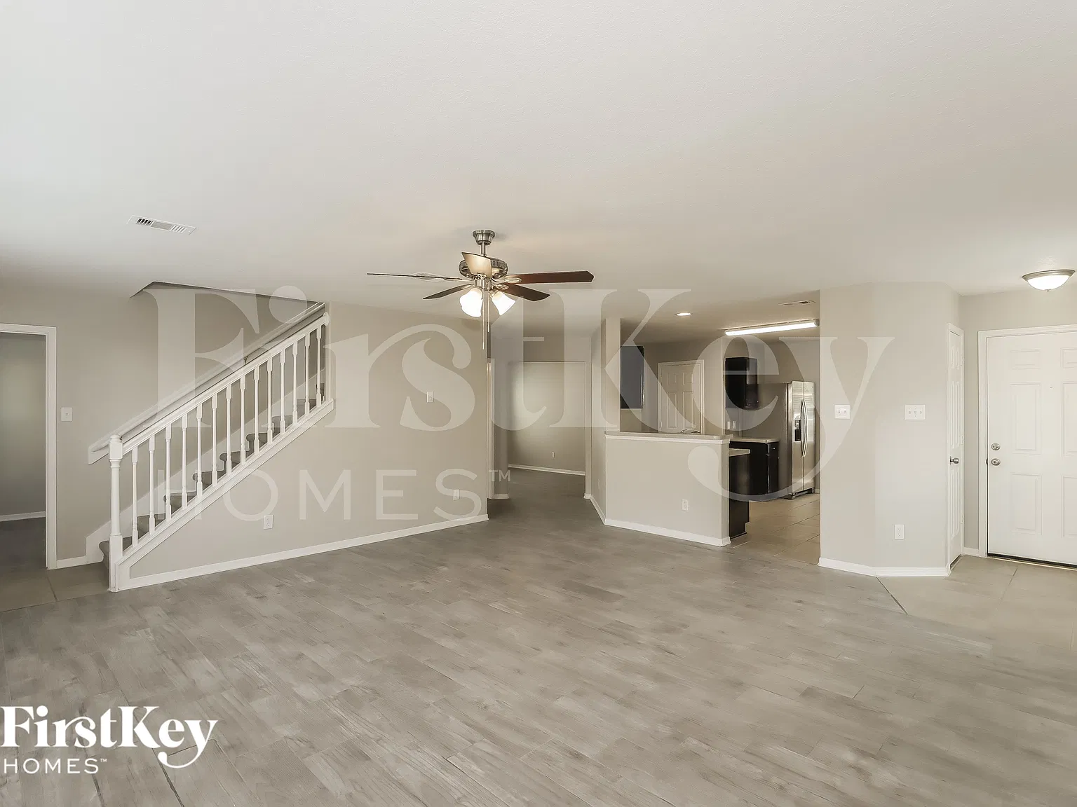 4 bed, 2.5 bath, 2391 sqft, $2,520 — Photo 4