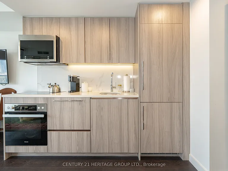 38 Widmer St #4801 — Photo 14