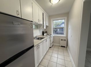 3 Webber Ave #2, Hamilton, ON L8N 1W4