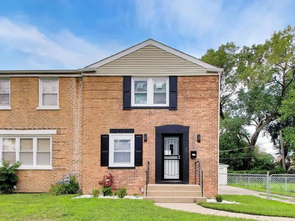 (undisclosed Address), Chicago, IL 60617