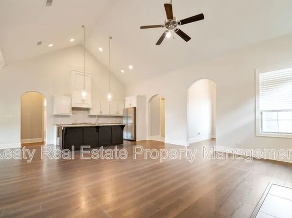 204 Sleepy Brook Rd, Lafayette, LA 70508
