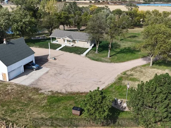 2703 E Stolley Park Rd, Grand Island, NE 68801