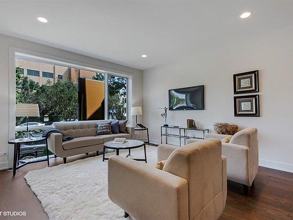 4th image of 1217 N California Ave #3Z