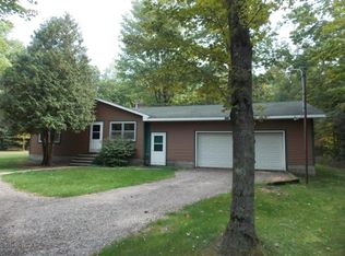 5010 Nestrom Rd, Whitehall, MI 49461