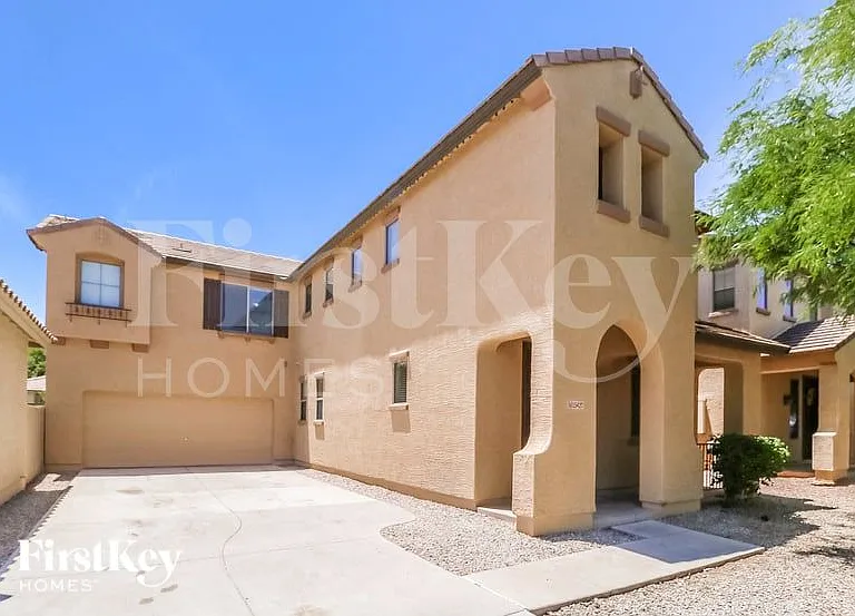 15427 W Canterbury Dr — Photo 2