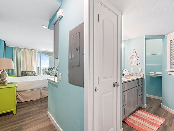 3rd image of 800 Sandcastle Dr #231