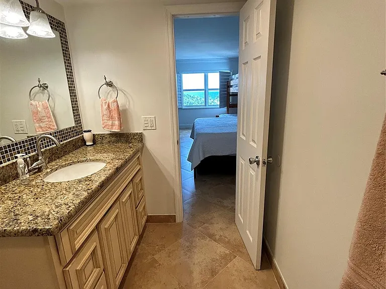 1200 Hibiscus Ave #702 — Photo 26