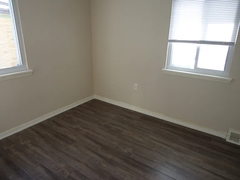 23322 Mapleview Dr — Photo 9