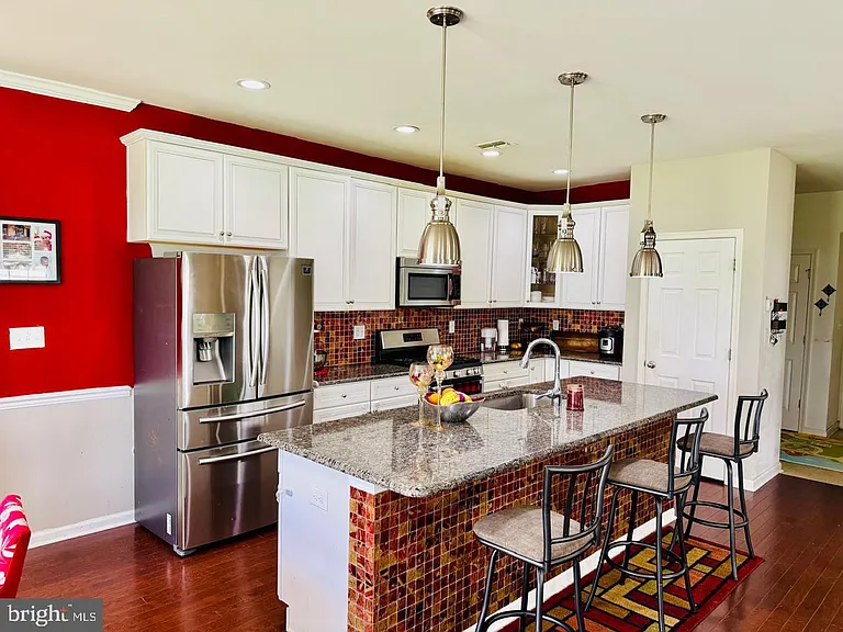 11 Morris Ln — Photo 3