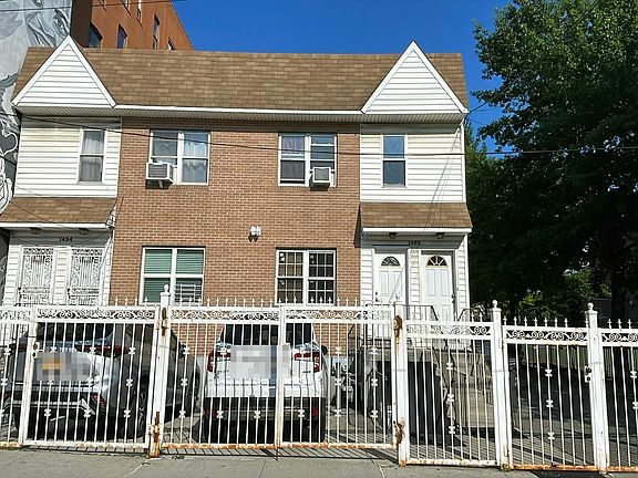3rd image of 1492 Longfellow Ave