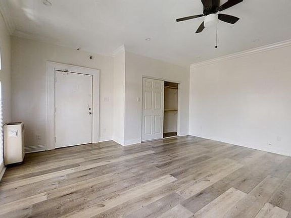 4th image of 1117 S Westlake Ave #301