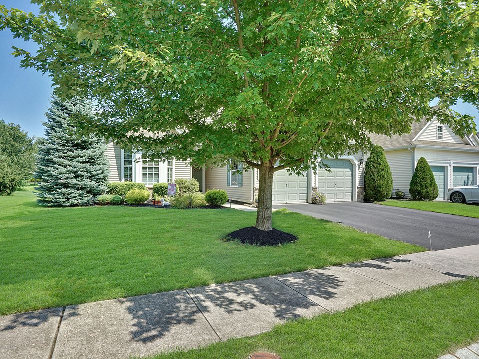 1st image of 542 Bennington Ln