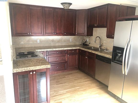 2nd image of 526 S 40th Ave #A
