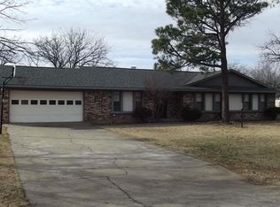 1406 Hiawatha Ln, Burkburnett, TX 76354