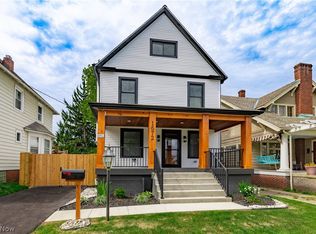 1672 Robinwood Ave, Lakewood, OH 44107