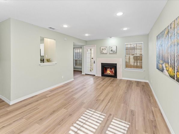 Home for Sale in Garland TX