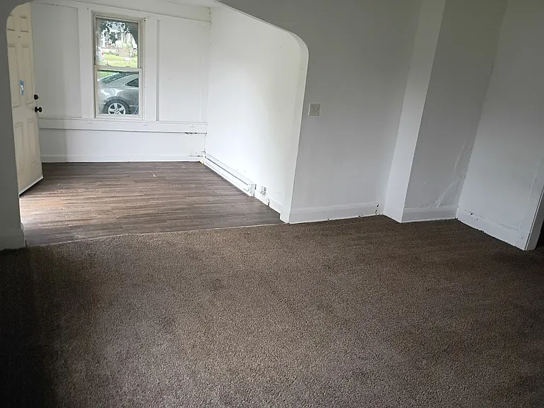 303 Jervis St #1 — Photo 8