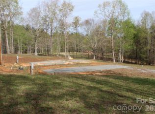 57 Hazel Dr #8-9, Nebo, NC 28761