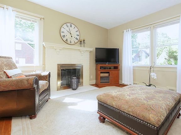 3rd image of 700 Perrymont Ave