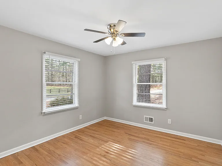 1312 Goodwin Rd — Photo 14