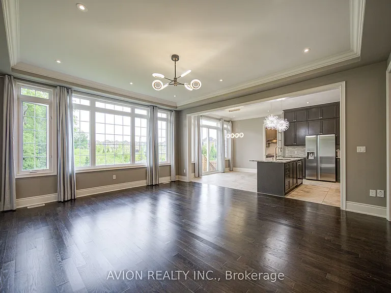 102 Joseph Hartman Cres — Photo 5