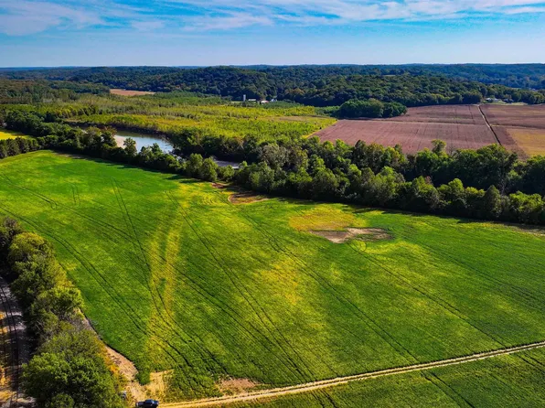 1 N 100th Rd W, Worthington, IN 47471